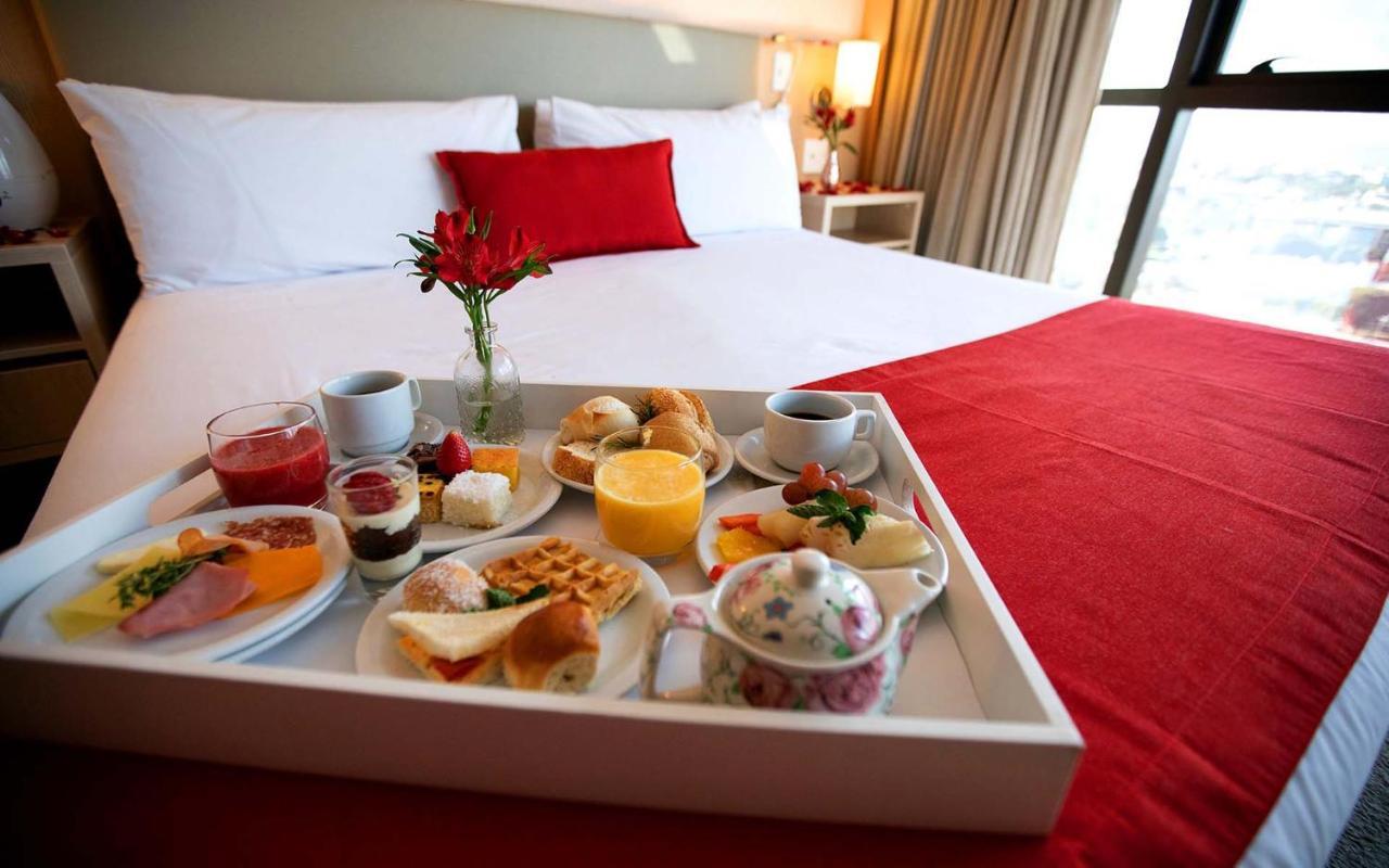 Cullinan Hplus Premium Brasília Exterior foto Room service