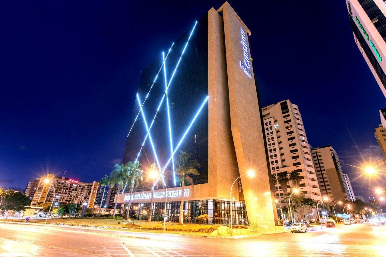 Cullinan Hplus Premium Brasília Exterior foto The hotel at night