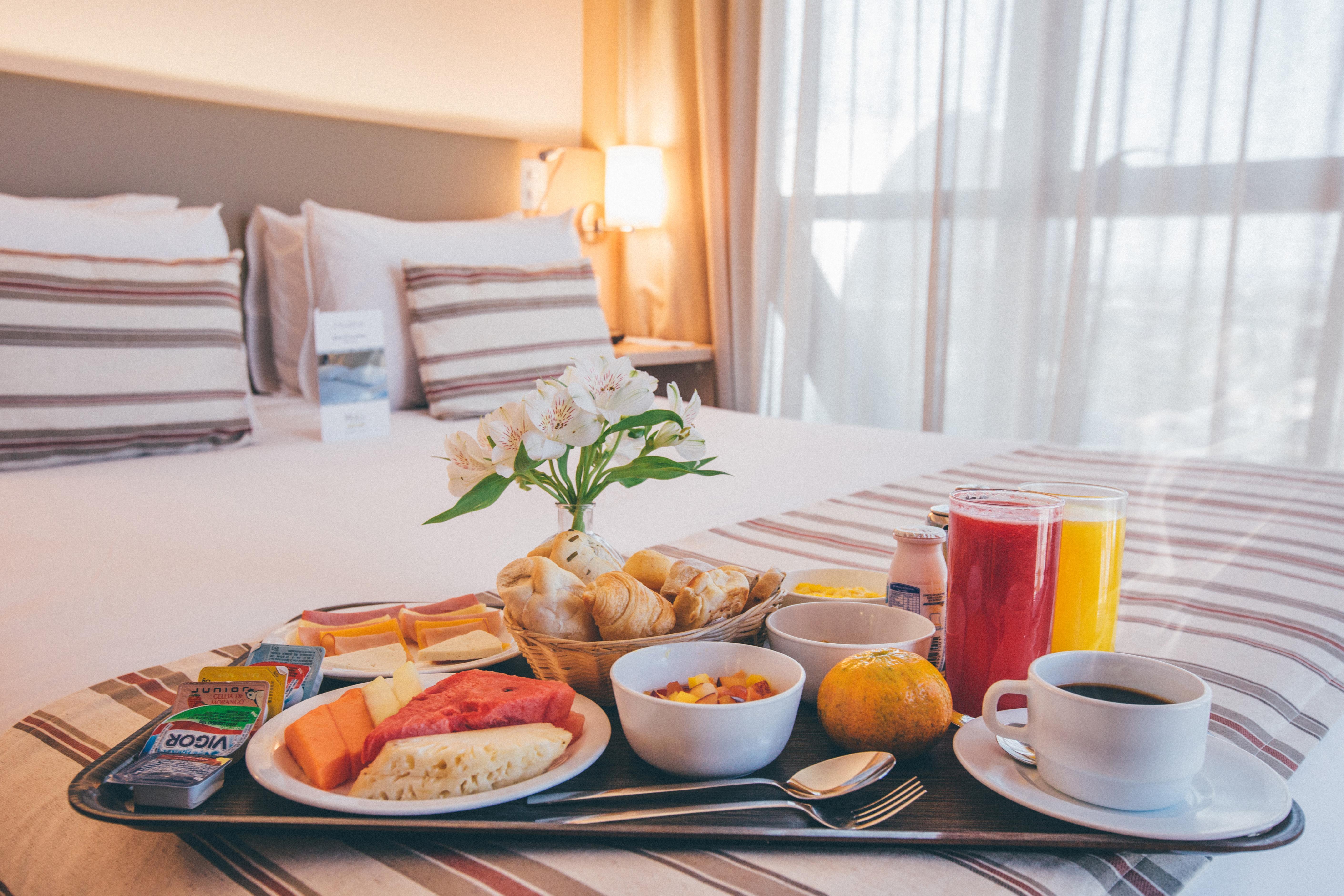 Cullinan Hplus Premium Brasília Exterior foto Room service