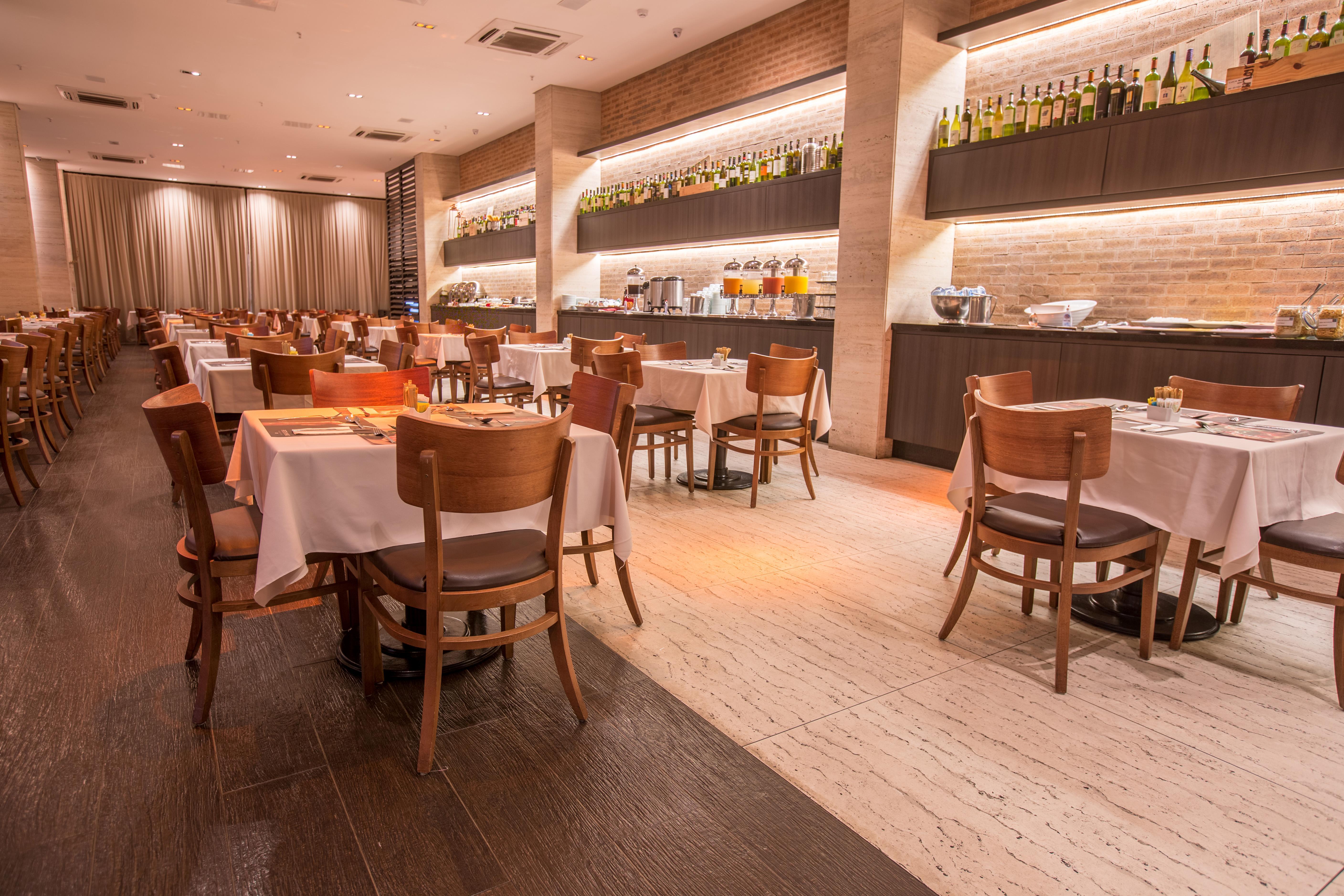 Cullinan Hplus Premium Brasília Exterior foto Interior of the restaurant