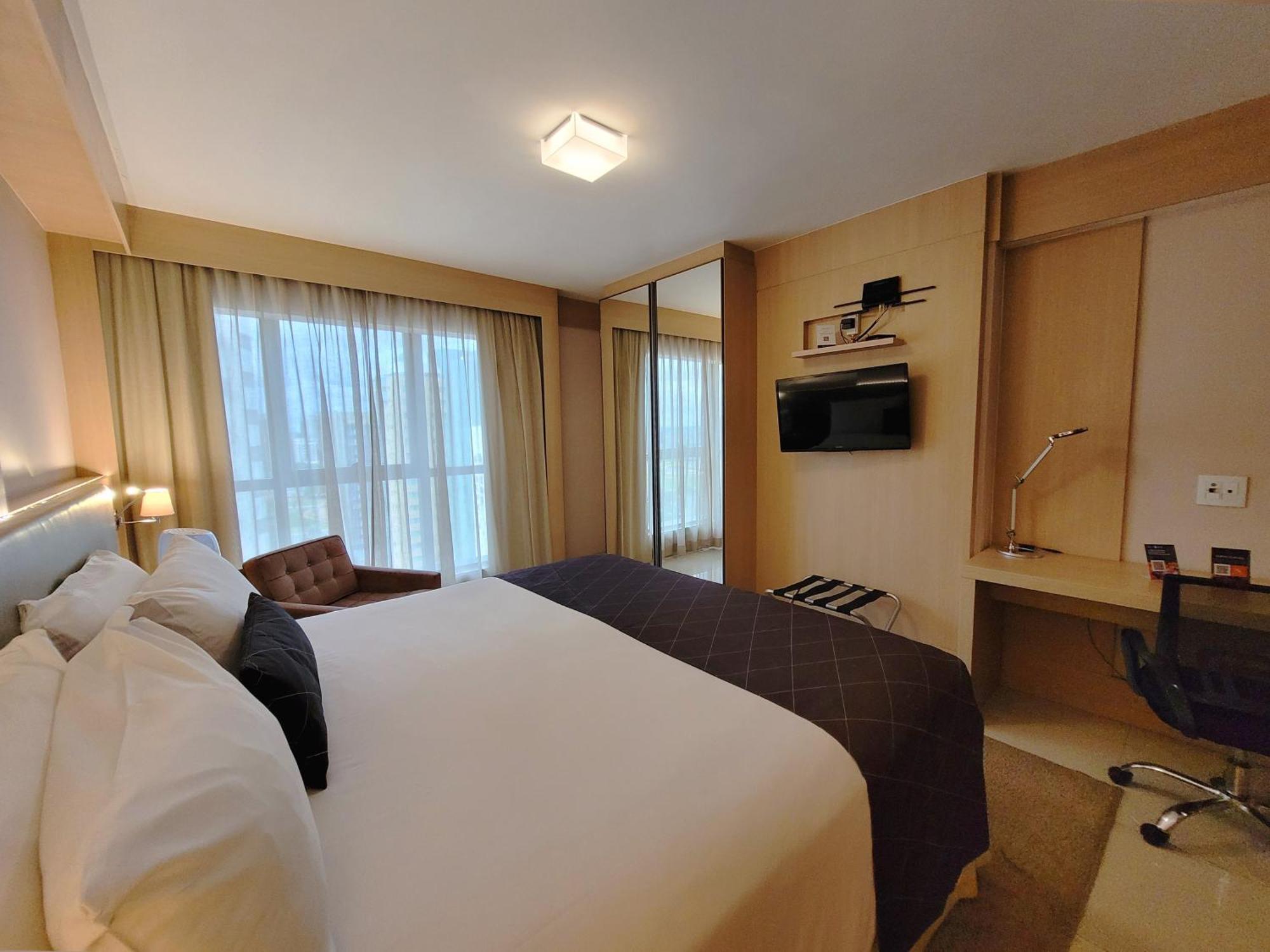 Cullinan Hplus Premium Brasília Exterior foto A room at the hotel