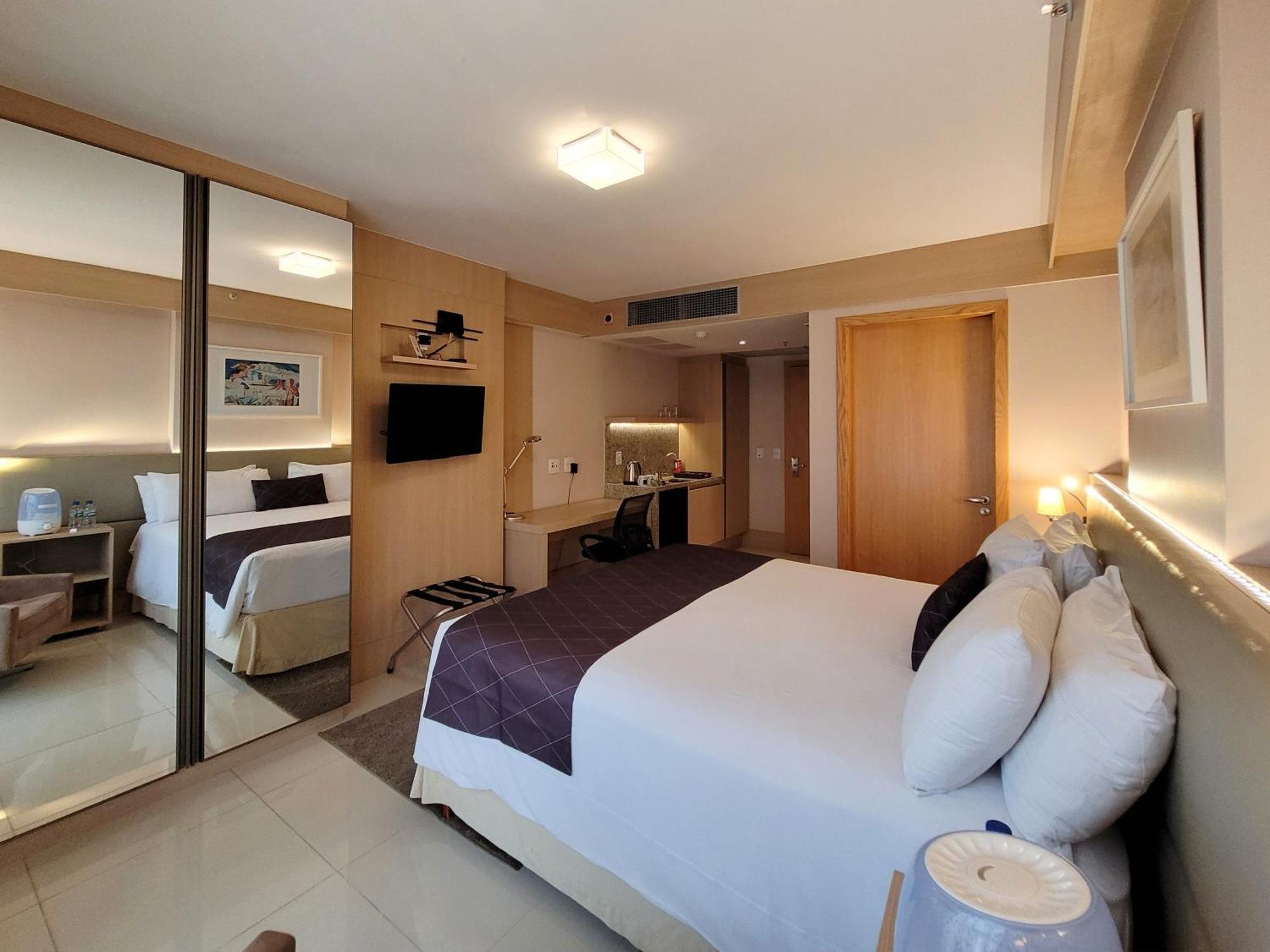 Cullinan Hplus Premium Brasília Exterior foto Studio apartment