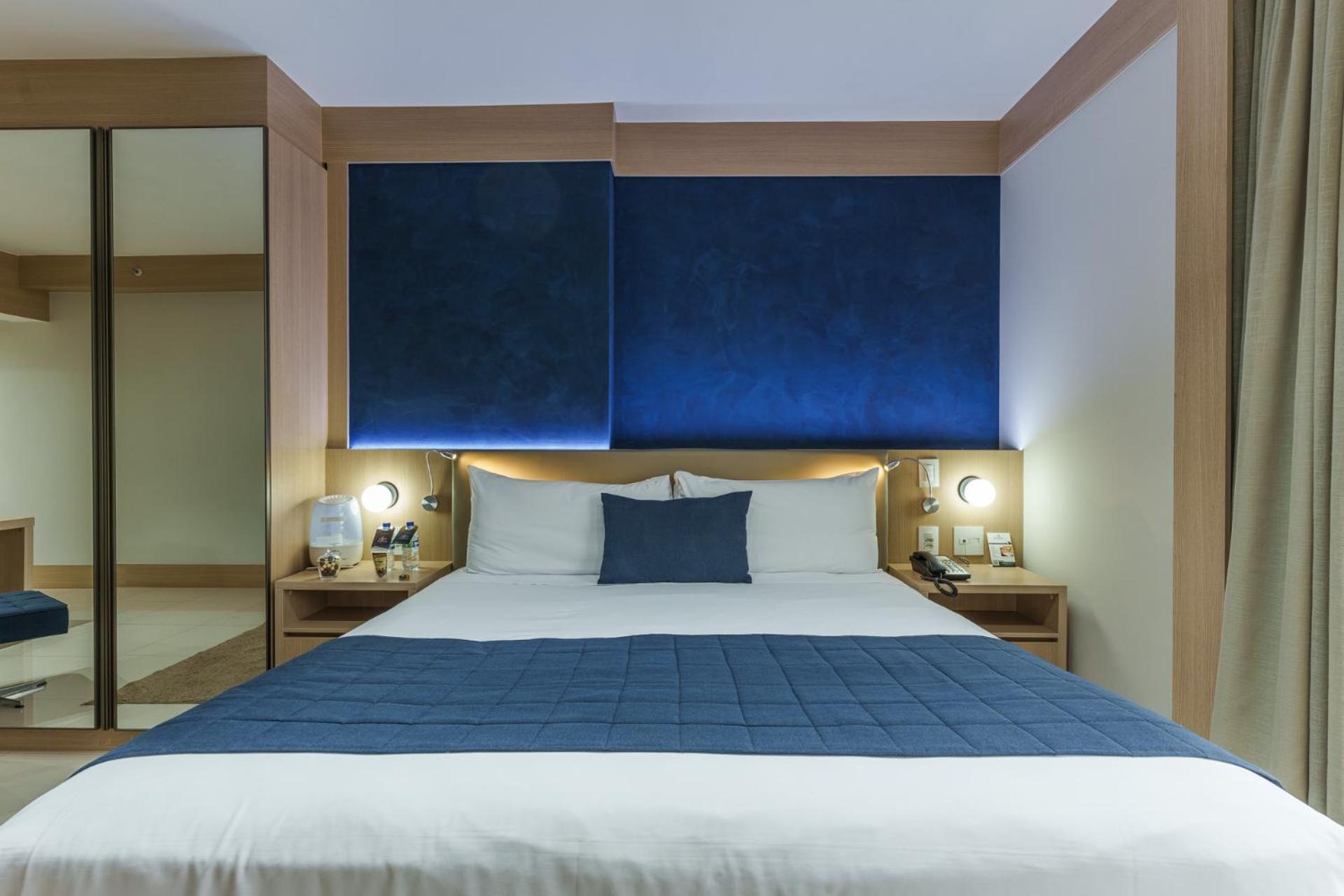 Cullinan Hplus Premium Brasília Zimmer foto