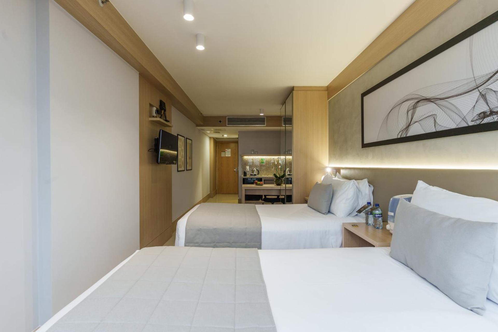 Cullinan Hplus Premium Brasília Zimmer foto