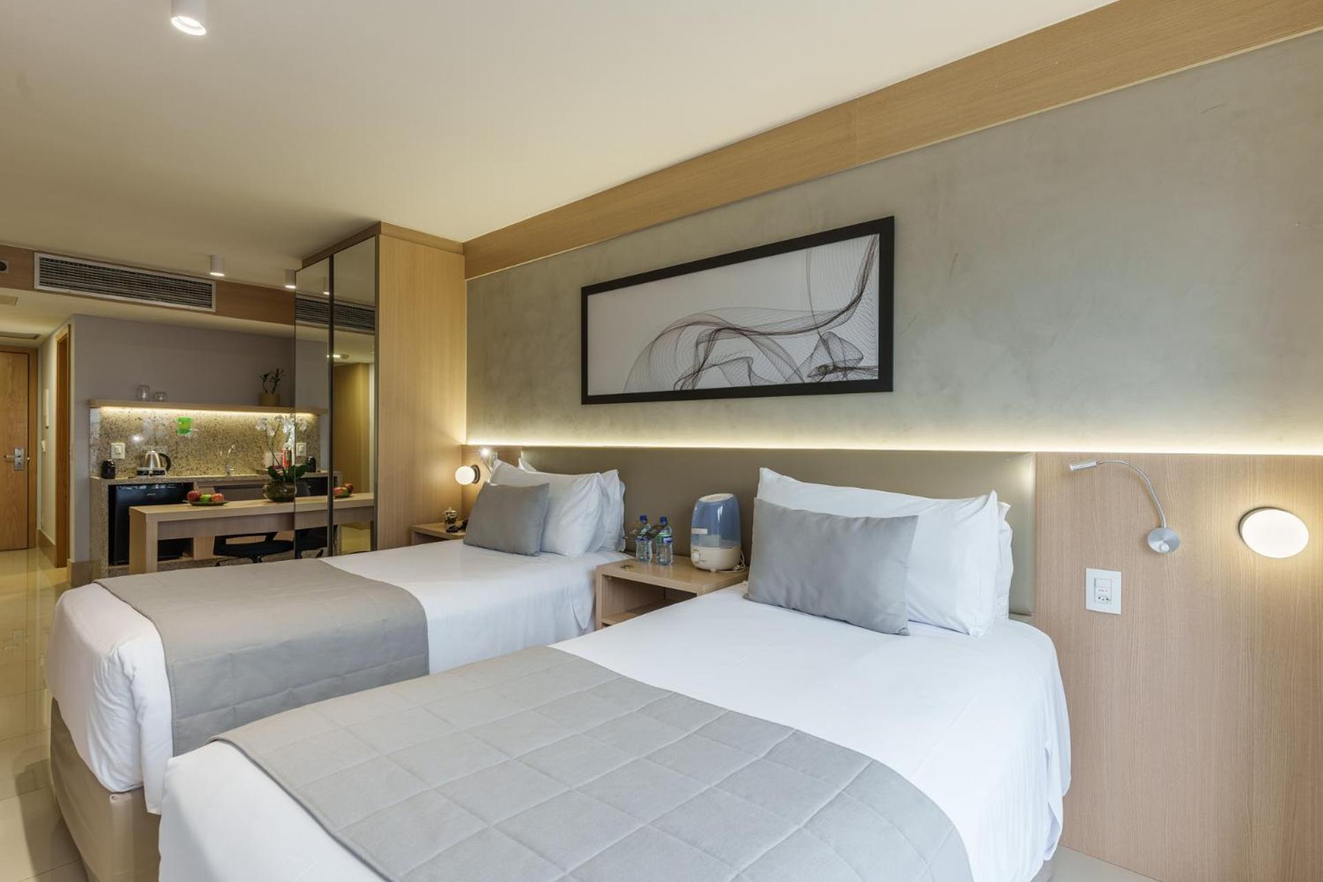 Cullinan Hplus Premium Brasília Zimmer foto