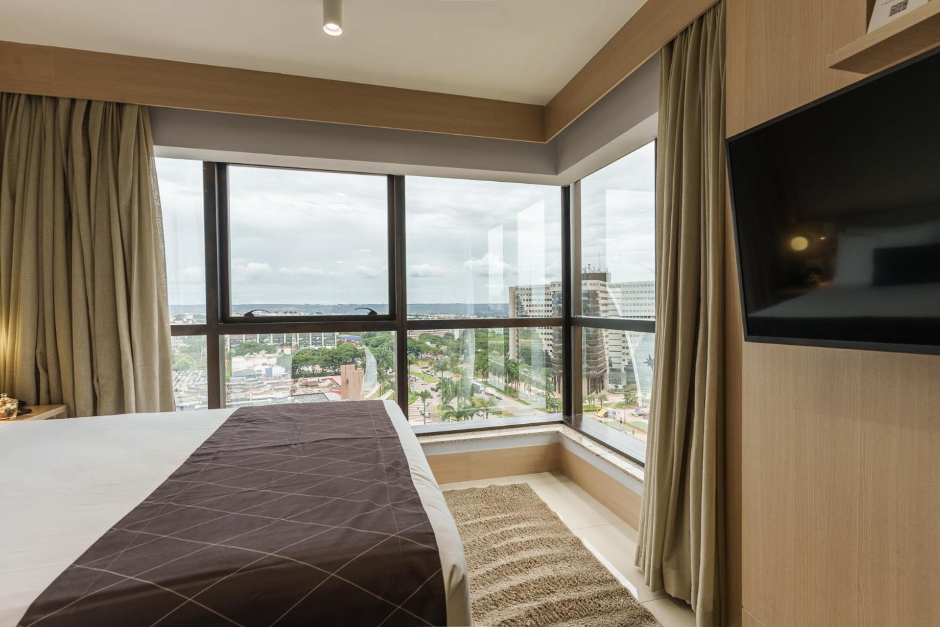 Cullinan Hplus Premium Brasília Zimmer foto