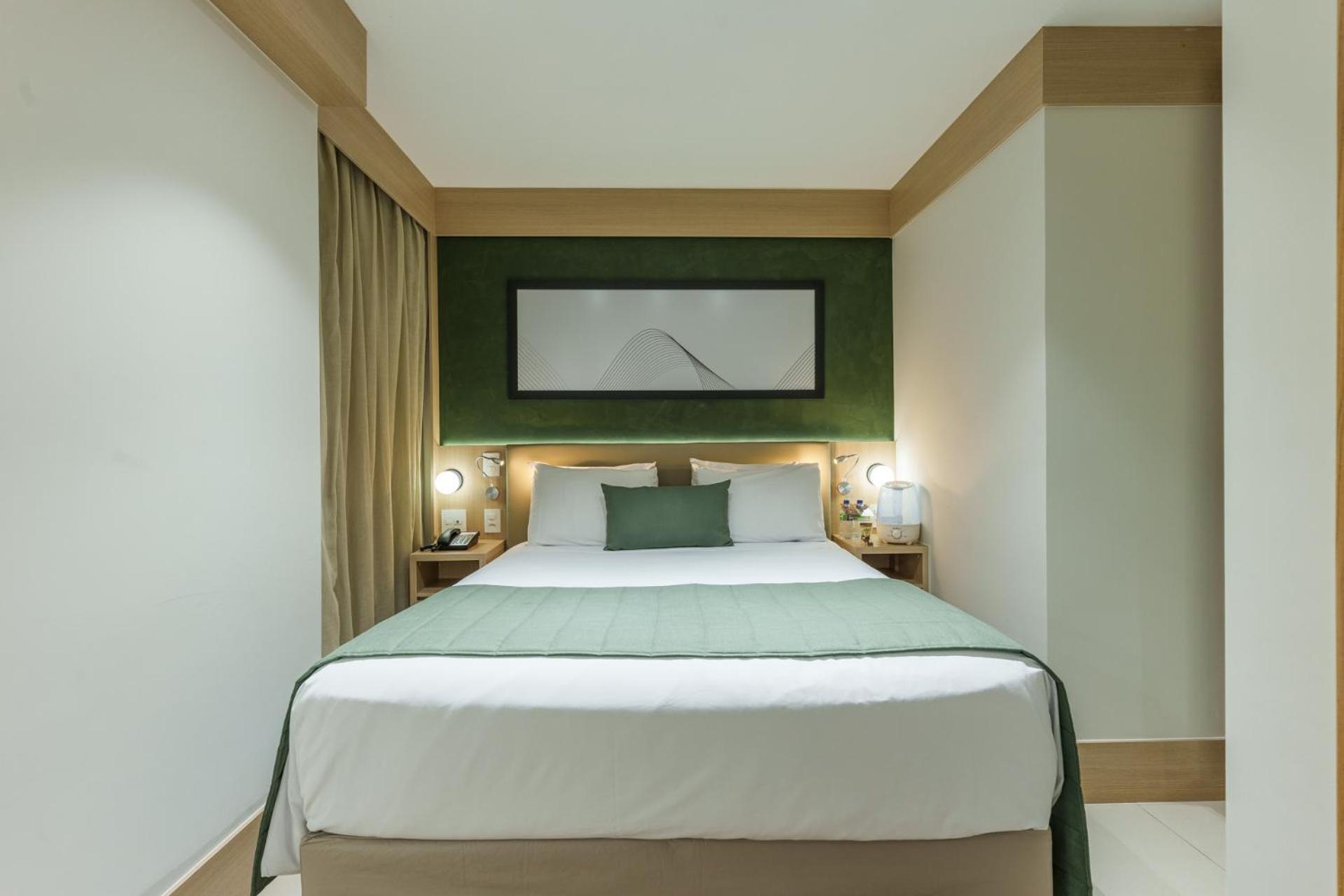 Cullinan Hplus Premium Brasília Zimmer foto