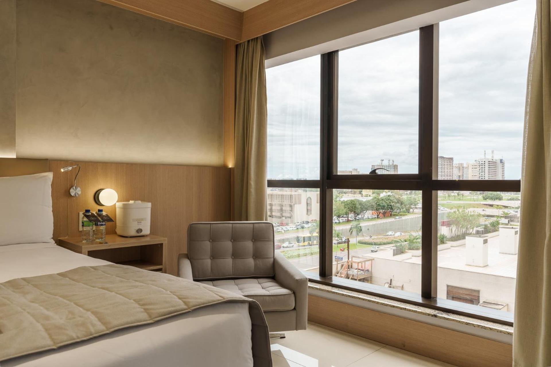 Cullinan Hplus Premium Brasília Zimmer foto